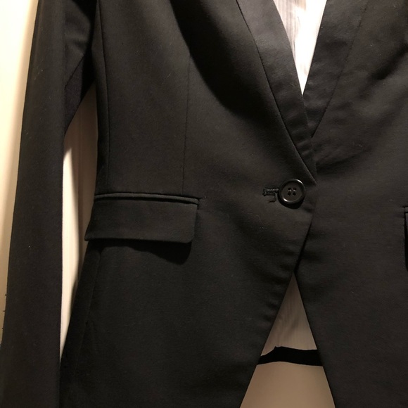 BCBGMaxazria black blazer - Picture 4 of 6